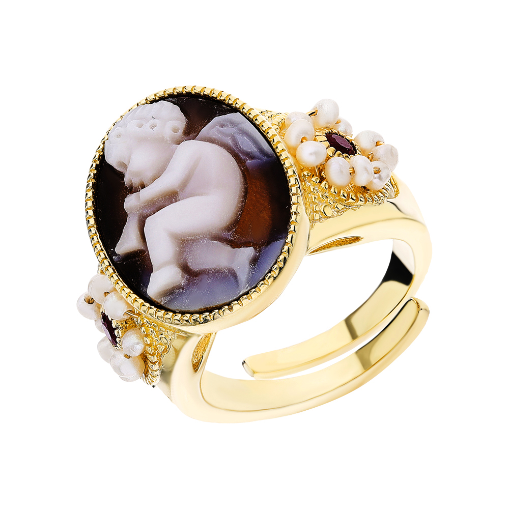 Серебряное кольцо с жемчугом, корундом и камеями в Краснодаре